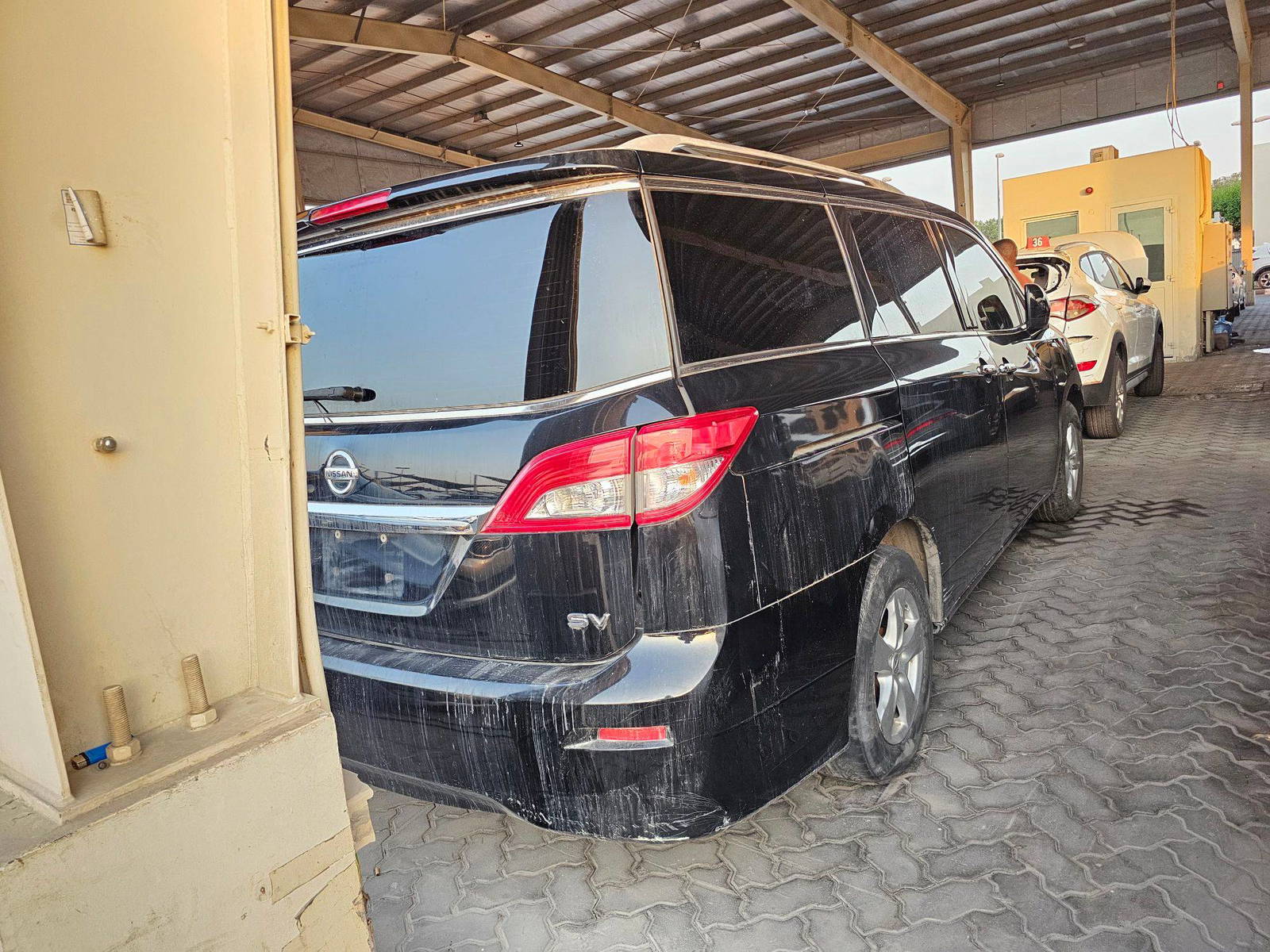 2016 NISSAN QUEST — 214203 Miles — Lot 2G9156191 — Souq - Marhaba Auctions Used Cars - Image 3