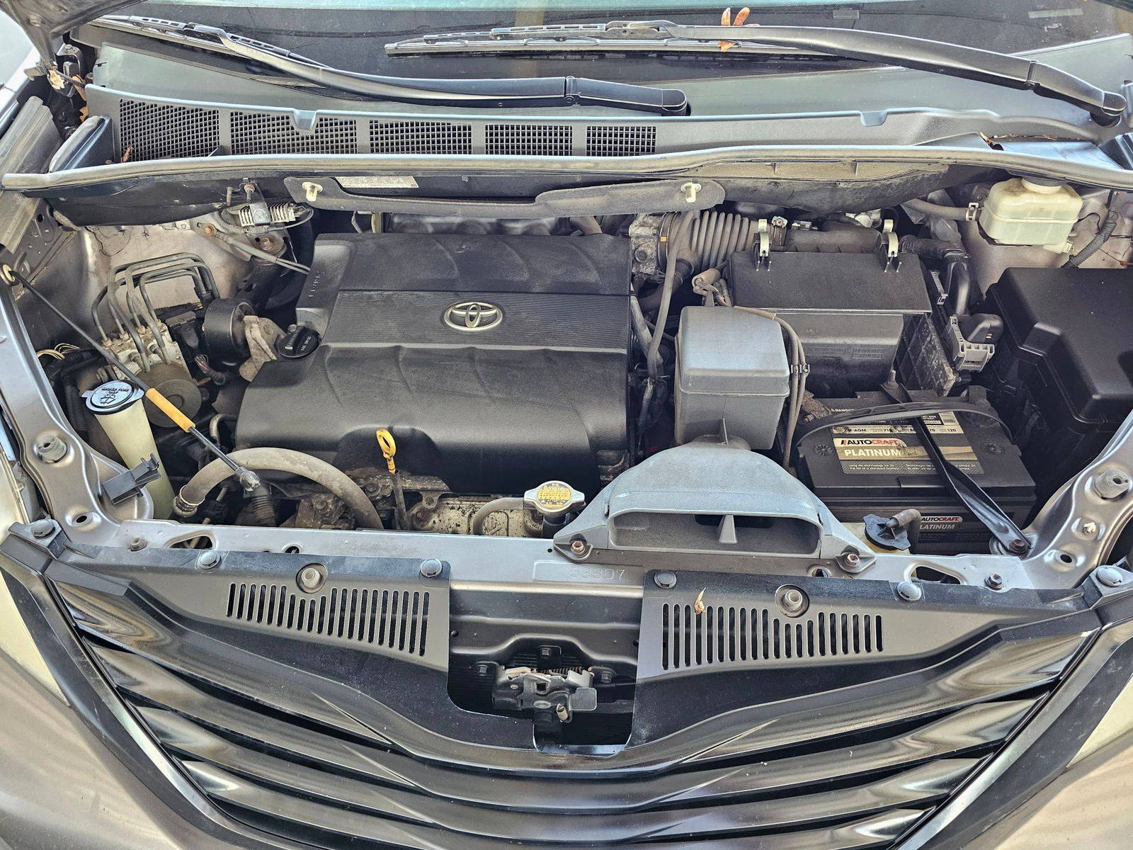 2013 TOYOTA SIENNA — 228661 Miles — Lot 403636 — Souq - Marhaba Auctions Used Cars - Image 10