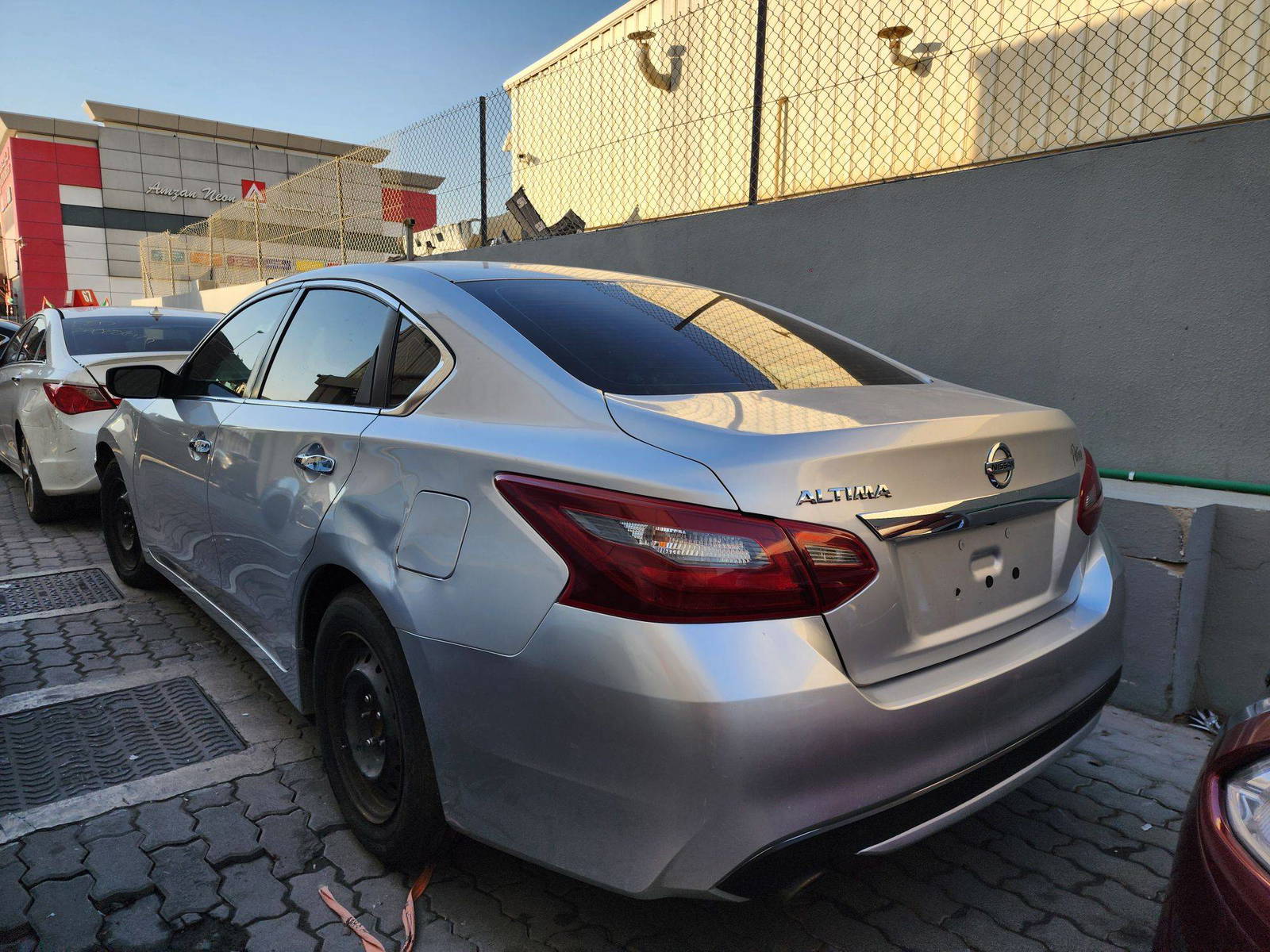2018 NISSAN ALTIMA — 154696 Miles — Lot 40468396 — Al Quoz - Marhaba Auctions Used Cars - Image 4