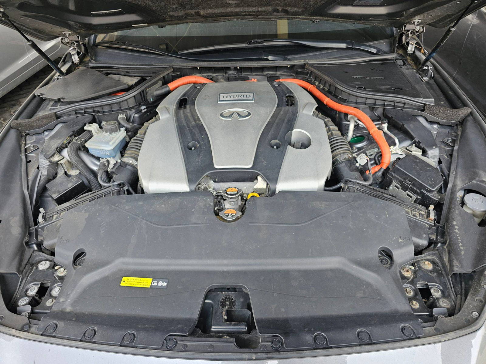 2015 INFINITI Q50 — 151140 KM — Lot 540052 — Souq - Marhaba Auctions Used Cars - Image 12