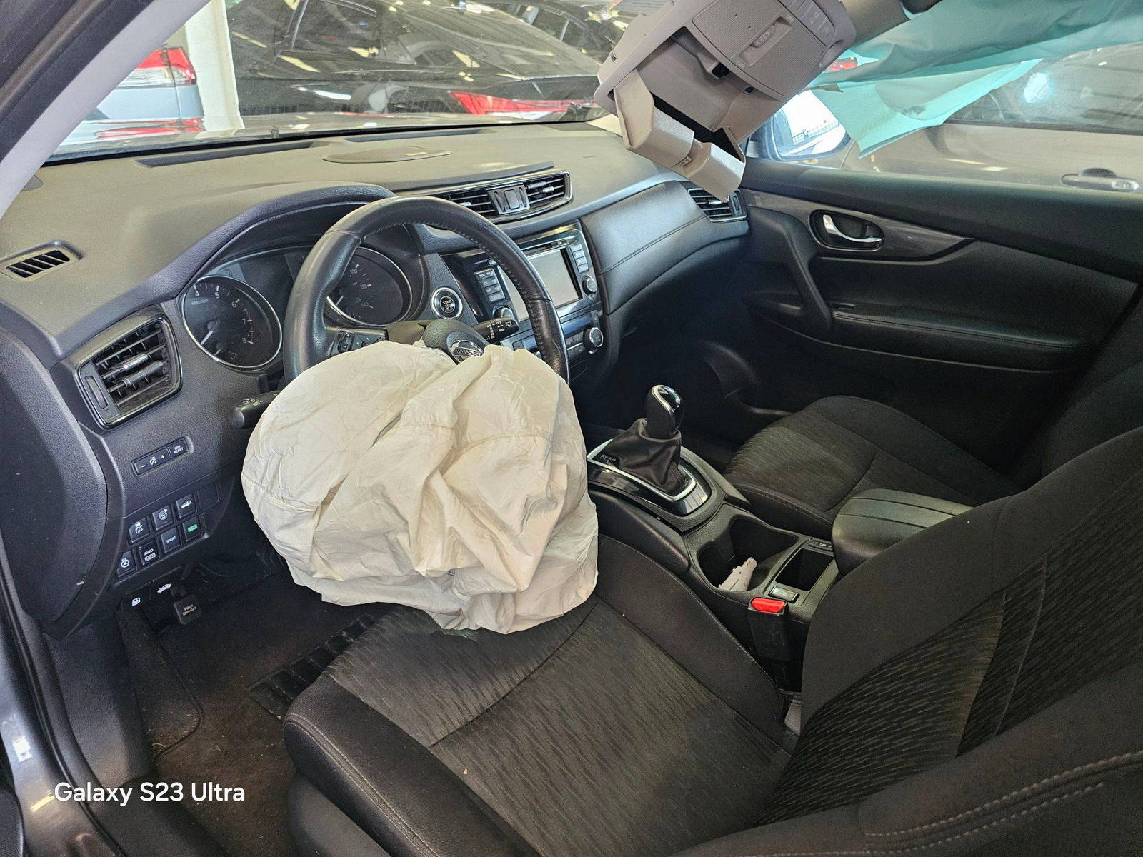 NISSAN ROGUE 2017 - Marhaba Auction Used Cars - Image 8