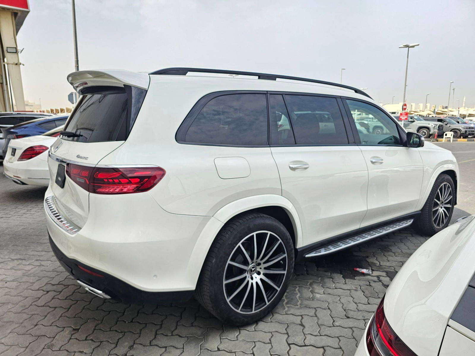 MERCEDES BENZ GLS 450 2024 - Marhaba Auction Used Cars - Image 4