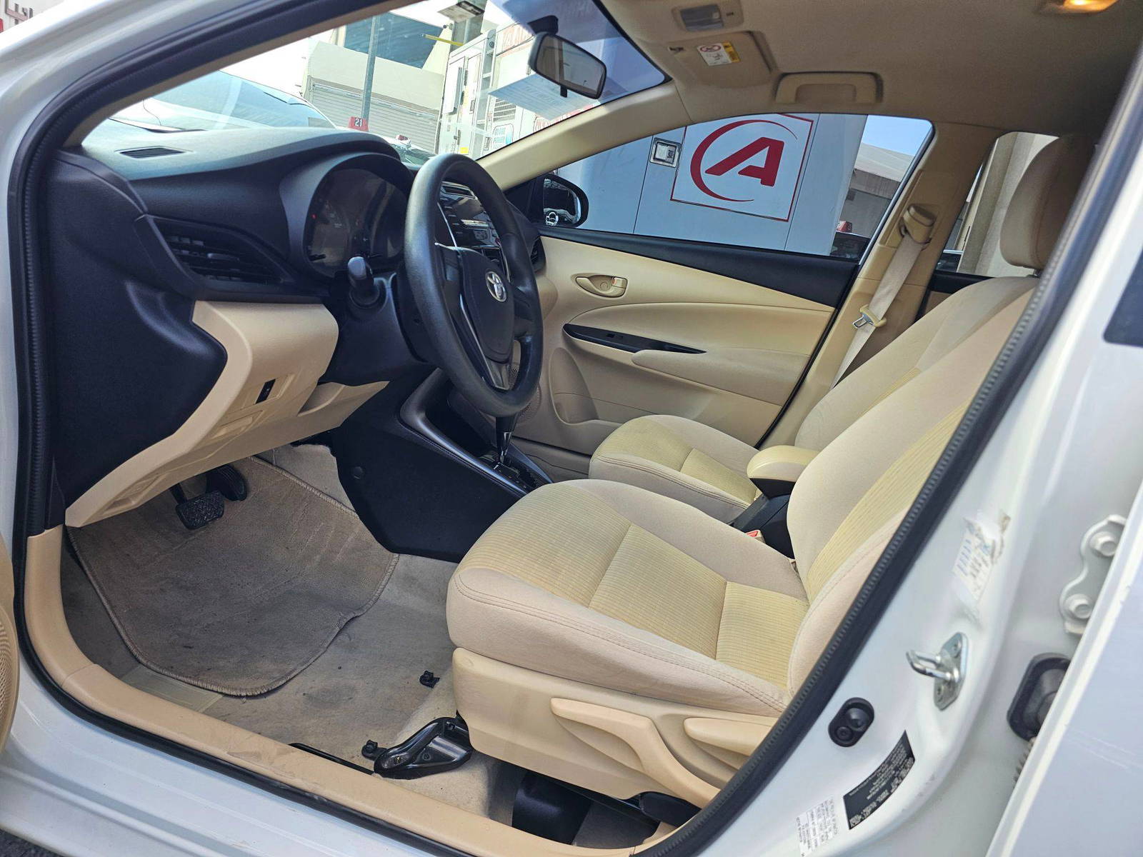 2021 TOYOTA YARIS — 112411 KM — Lot 3M2117174 — Souq - Marhaba Auctions Used Cars - Image 9