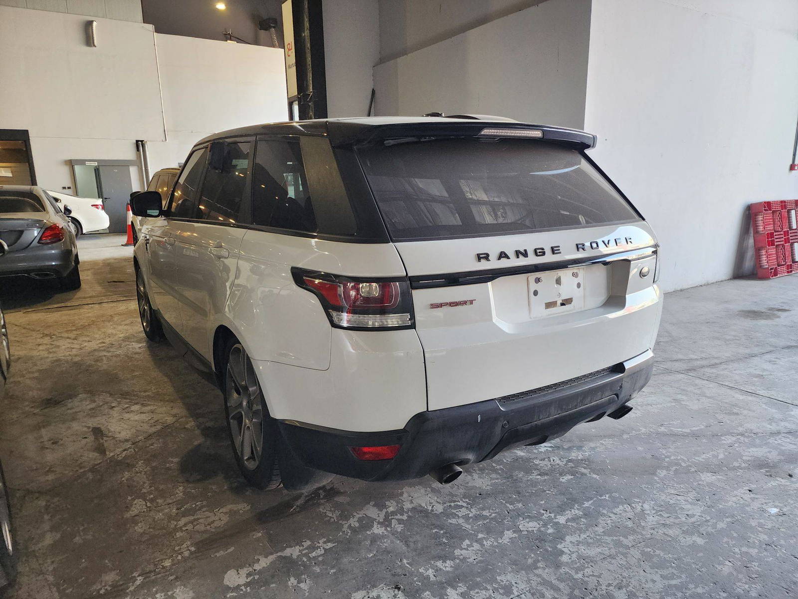 LAND ROVER RANGE ROVER SPORT 2015 - Marhaba Auction Used Cars - Image 11