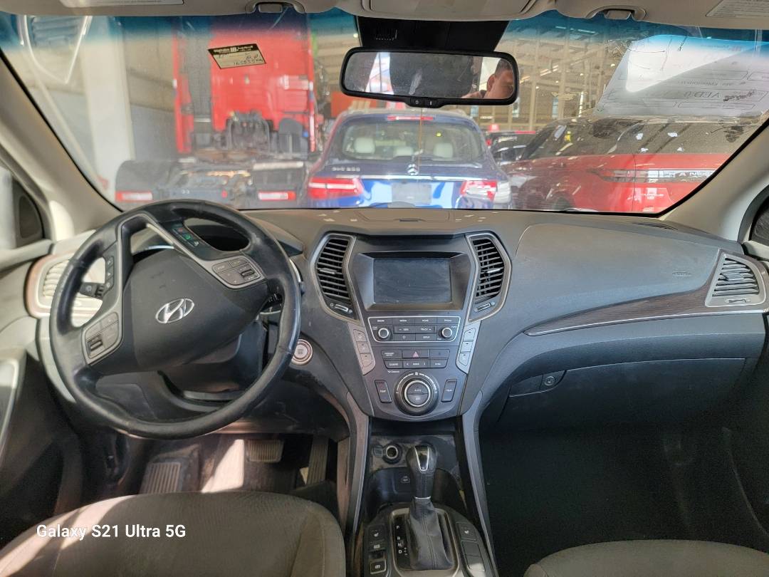 2019 HYUNDAI SANTA FE — 165235 KM — Lot KU301401 — Main - Marhaba Auctions Used Cars - Image 8