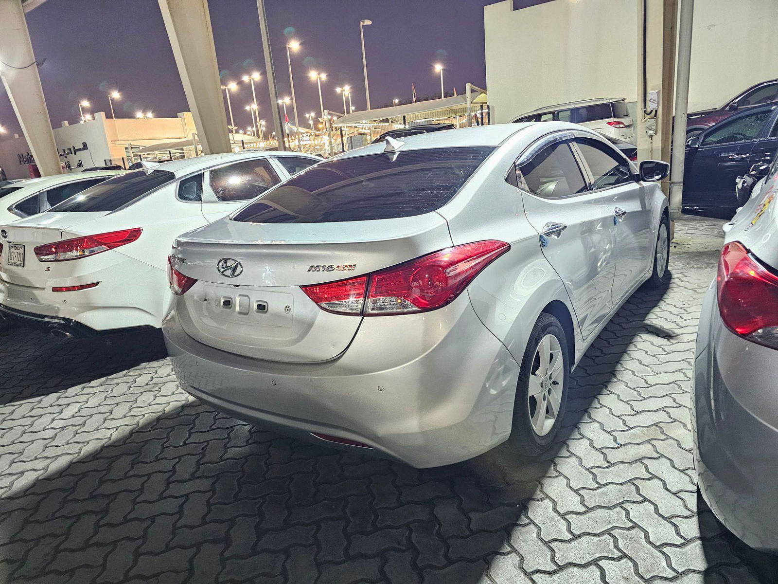 2012 HYUNDAI AVANTE — 149995 KM — Lot 195820 — Souq - Marhaba Auctions Used Cars - Image 5