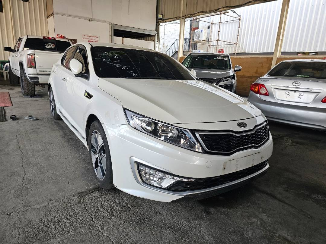 2013 KIA K5 — 82336 KM — Lot 016567 — Main - Marhaba Auctions Used Cars - Image 4