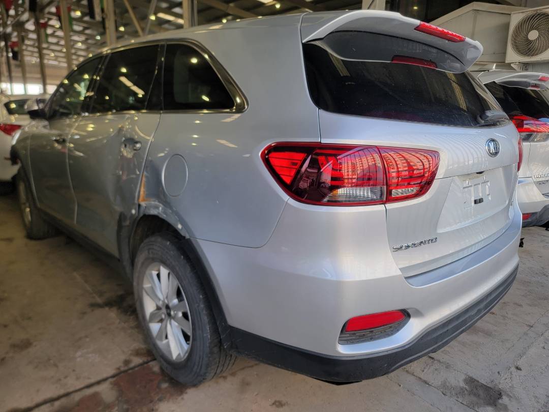 2019 KIA SORENTO — 45585 Miles — Lot 53878634 — Main - Marhaba Auctions Used Cars - Image 5