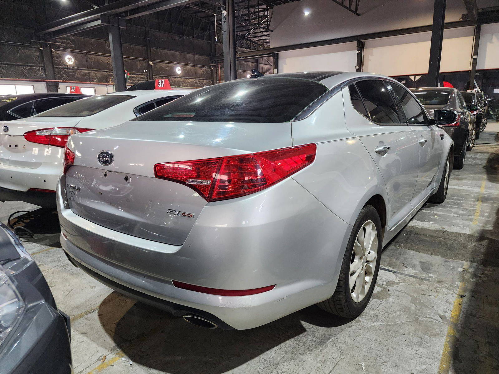 2012 KIA OPTIMA — 172332 Miles — Lot 039066 — Al Quoz - Marhaba Auctions Used Cars - Image 4