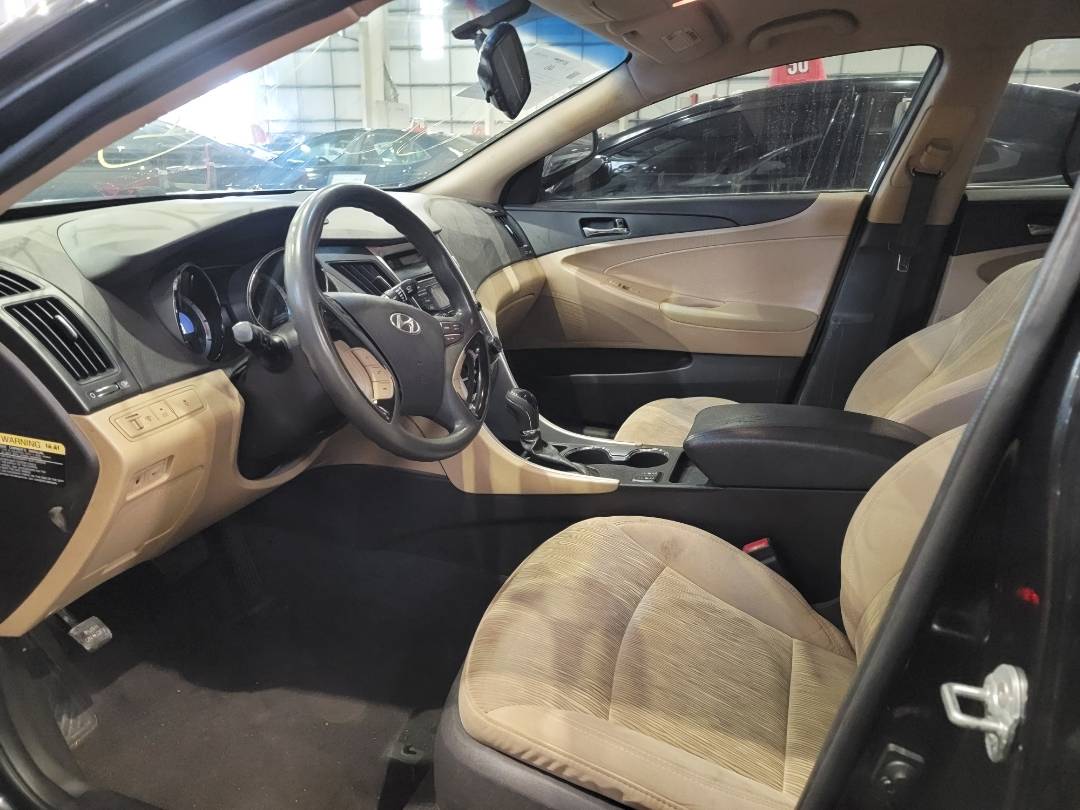 2013 HYUNDAI SONATA — 216380 Miles — Lot 73669174 — Main - Marhaba Auctions Used Cars - Image 8