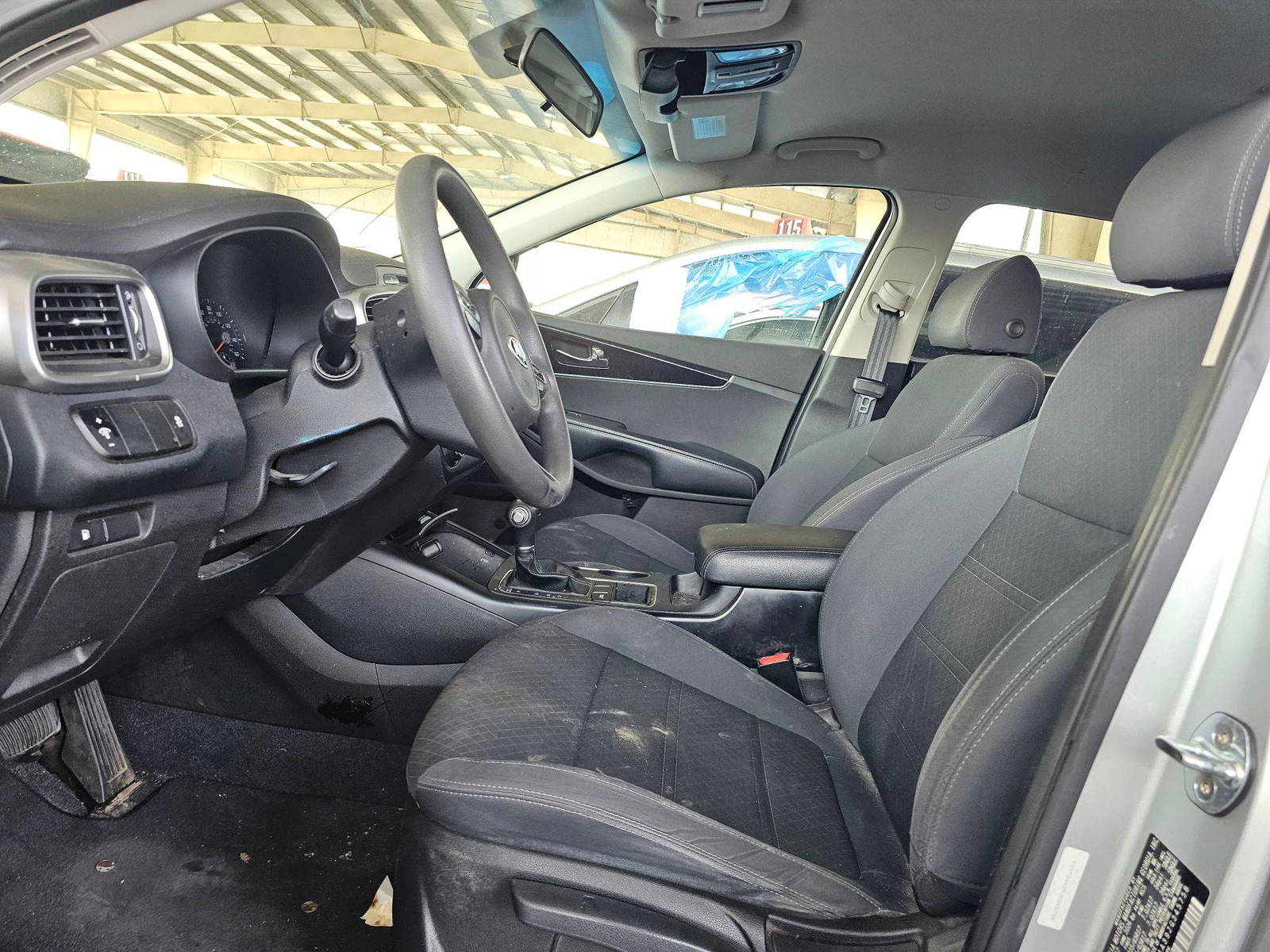 KIA SORENTO 2018 - Marhaba Auction Used Cars - Image 6