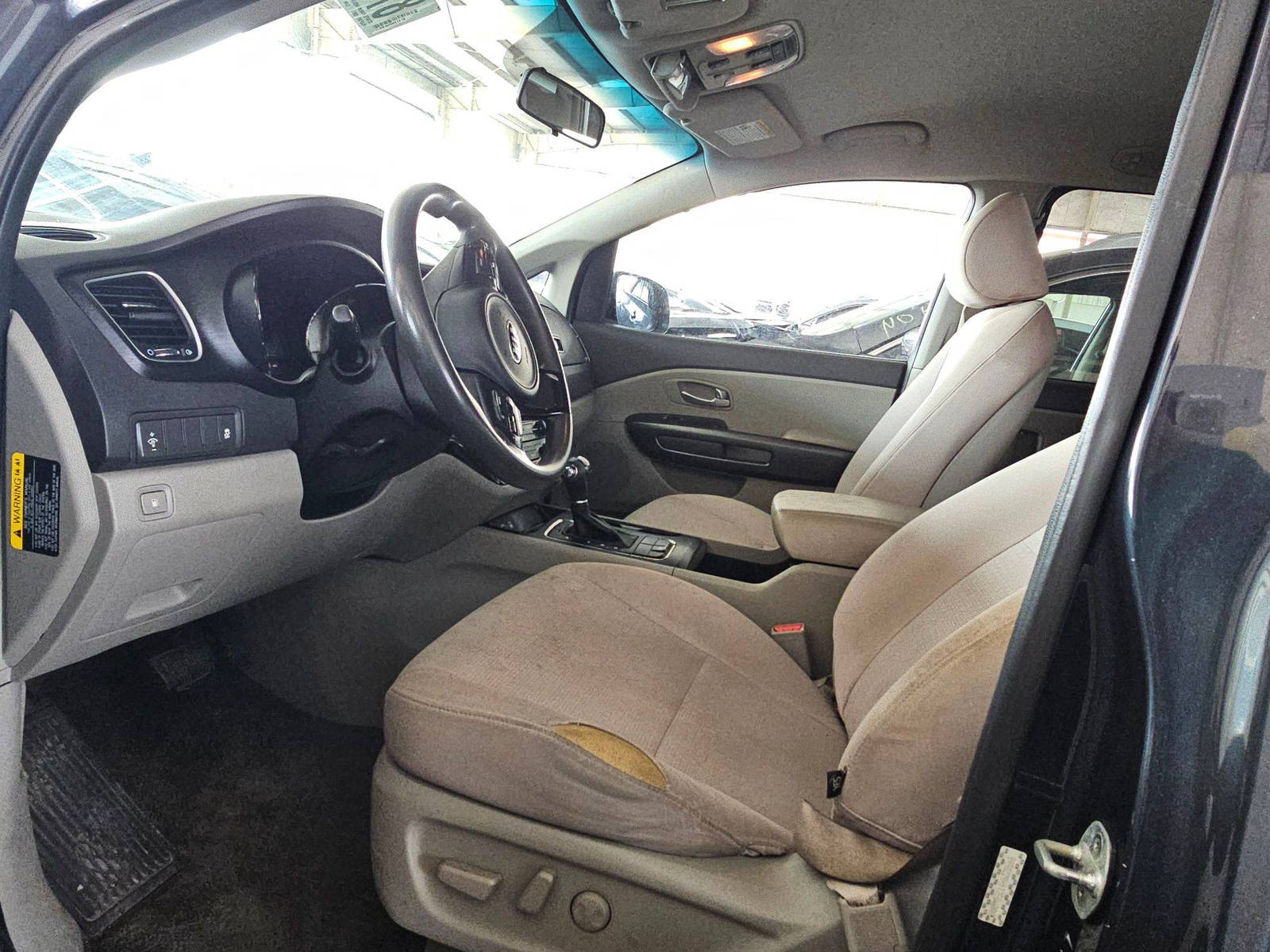 KIA SEDONA 2017 - Marhaba Auction Used Cars - Image 7