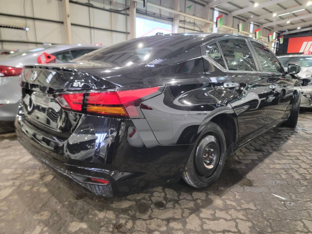 2021 NISSAN ALTIMA — 81345 Miles — Lot 38148 - Marhaba Auctions Used Cars - Image 3