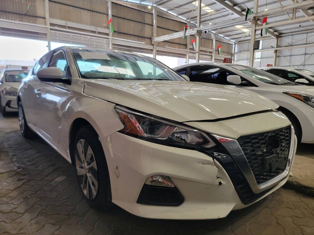 2019 NISSAN ALTIMA — 114906 Miles — Lot 81850073 — Main - Marhaba Auctions Used Cars - Image 4