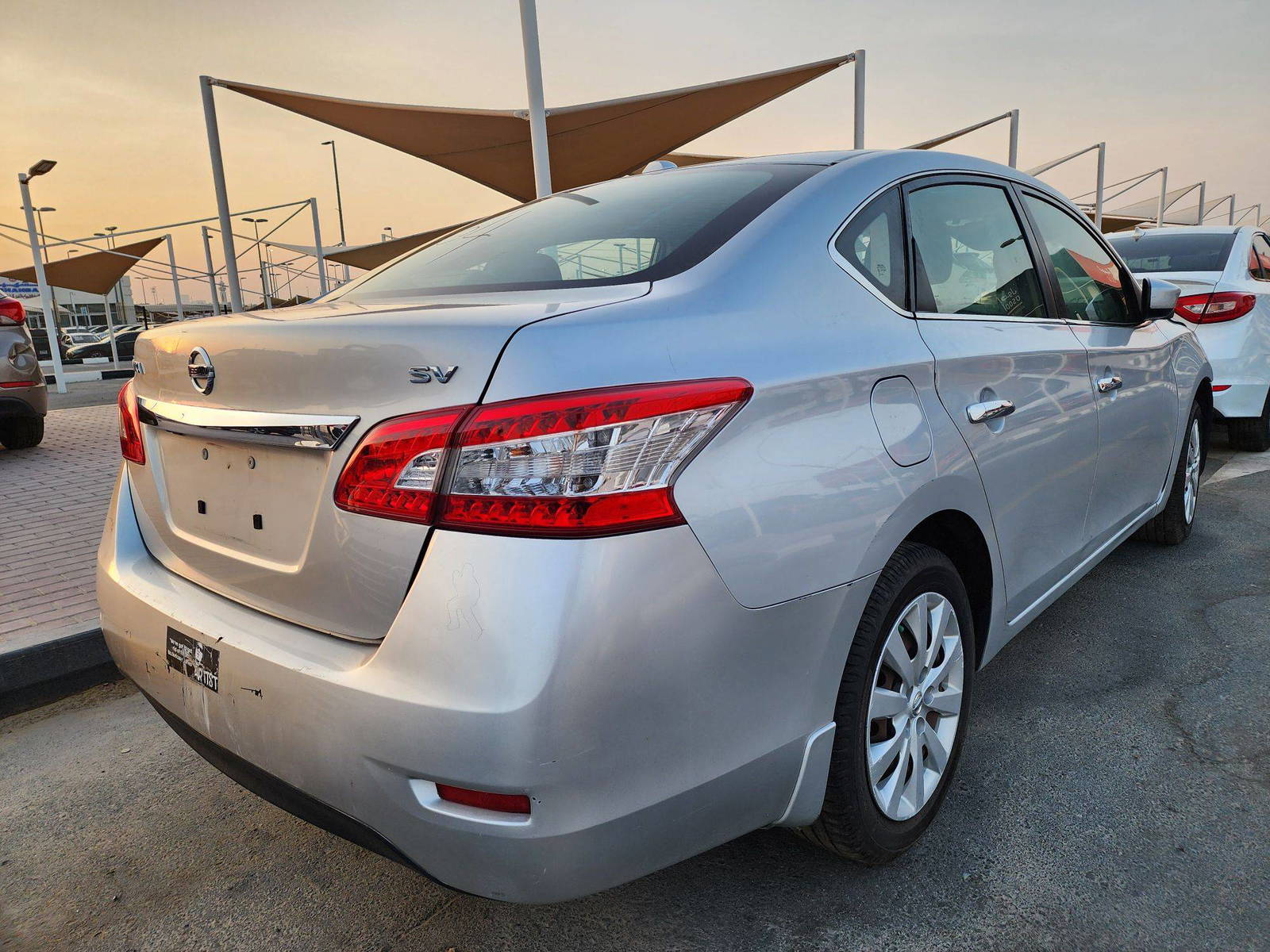 2015 NISSAN SENTRA — 83586 Miles — Lot 39096404 — Souq - Marhaba Auctions Used Cars - Image 3