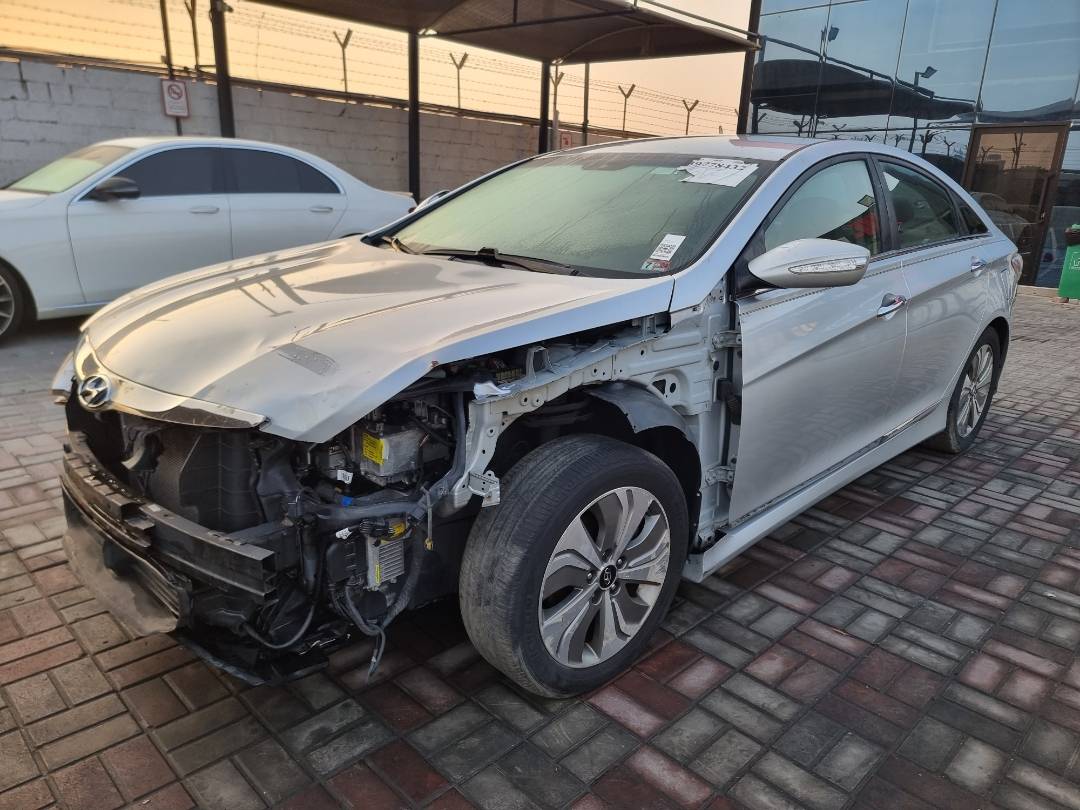 2013 HYUNDAI SONATA — 231400 Miles — Lot 125487 — Main - Marhaba Auctions Used Cars - Image 4