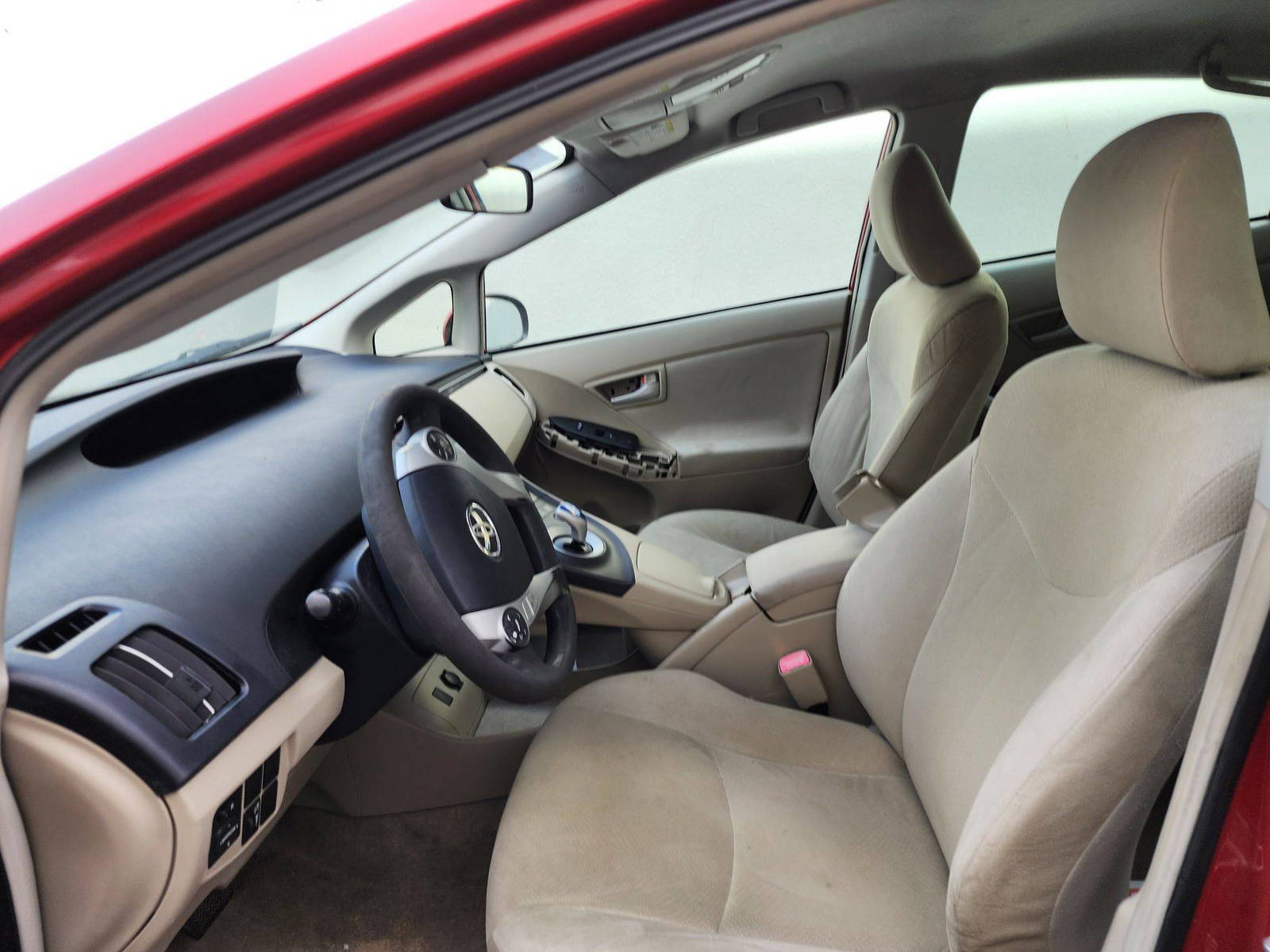 2011 TOYOTA PRIUS — 170835 Miles — Lot 21187 — Al Quoz - Marhaba Auctions Used Cars - Image 10