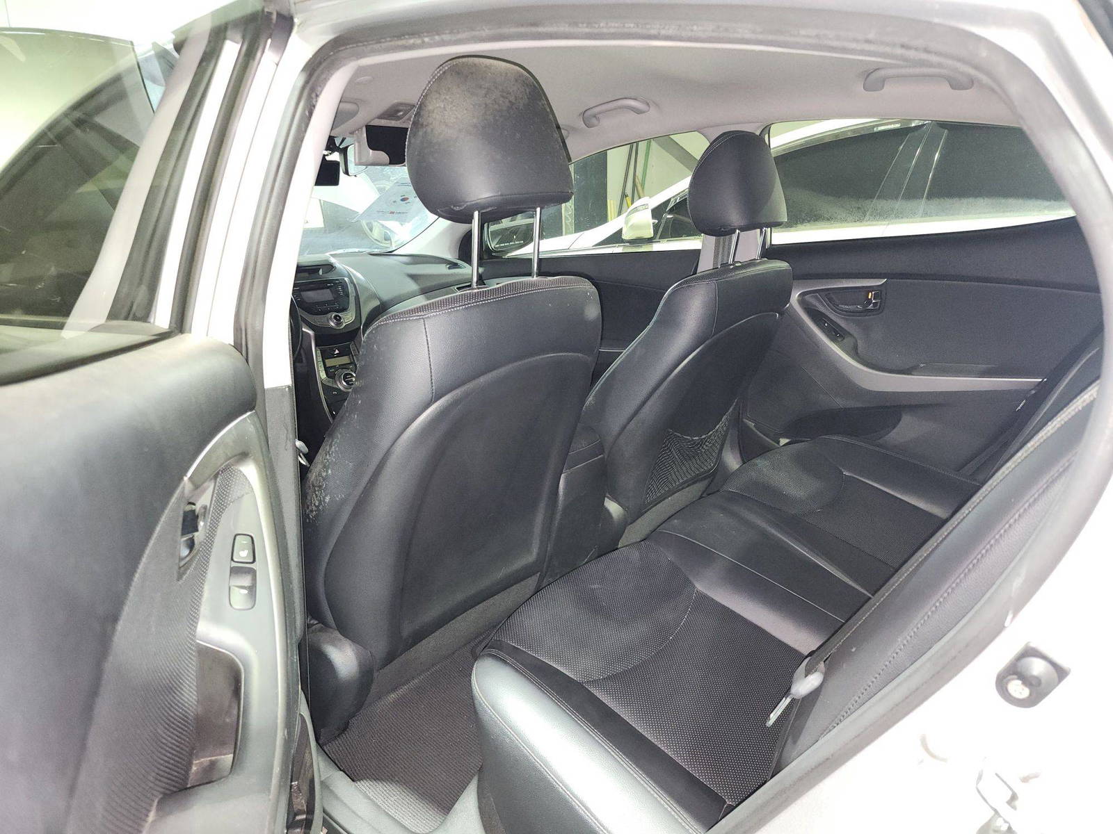 2013 HYUNDAI AVANTE — 103906 KM — Lot 671963 — Al Quoz - Marhaba Auctions Used Cars - Image 7