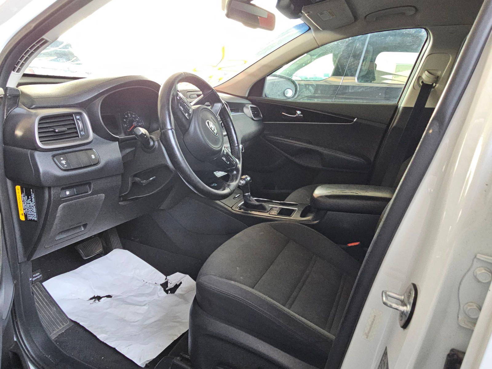 2016 KIA SORENTO — 119936 Miles — Lot 1251449 — Souq - Marhaba Auctions Used Cars - Image 8