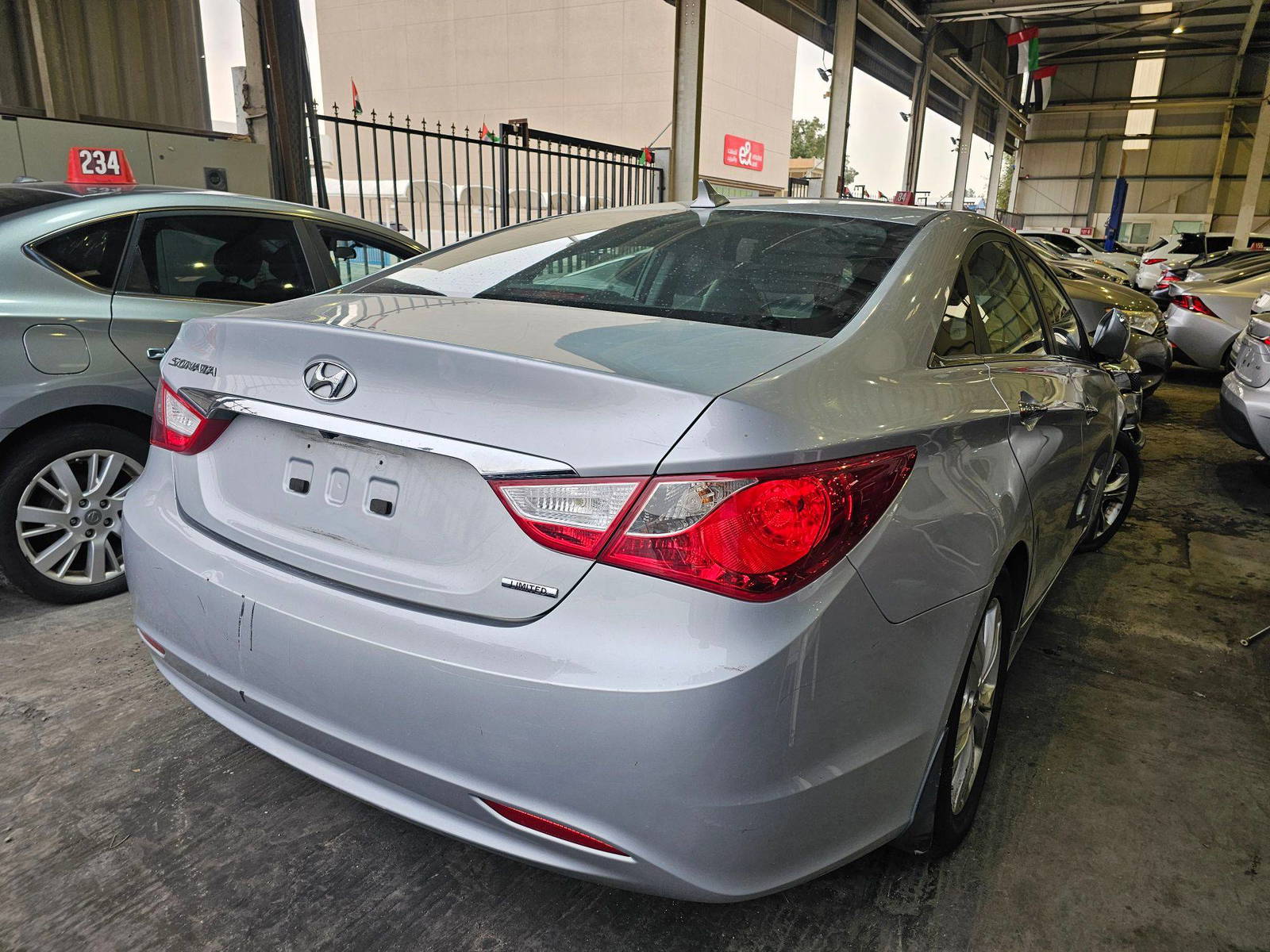 2011 HYUNDAI SONATA — 121156 Miles — Lot H106491 — Main - Marhaba Auctions Used Cars - Image 5