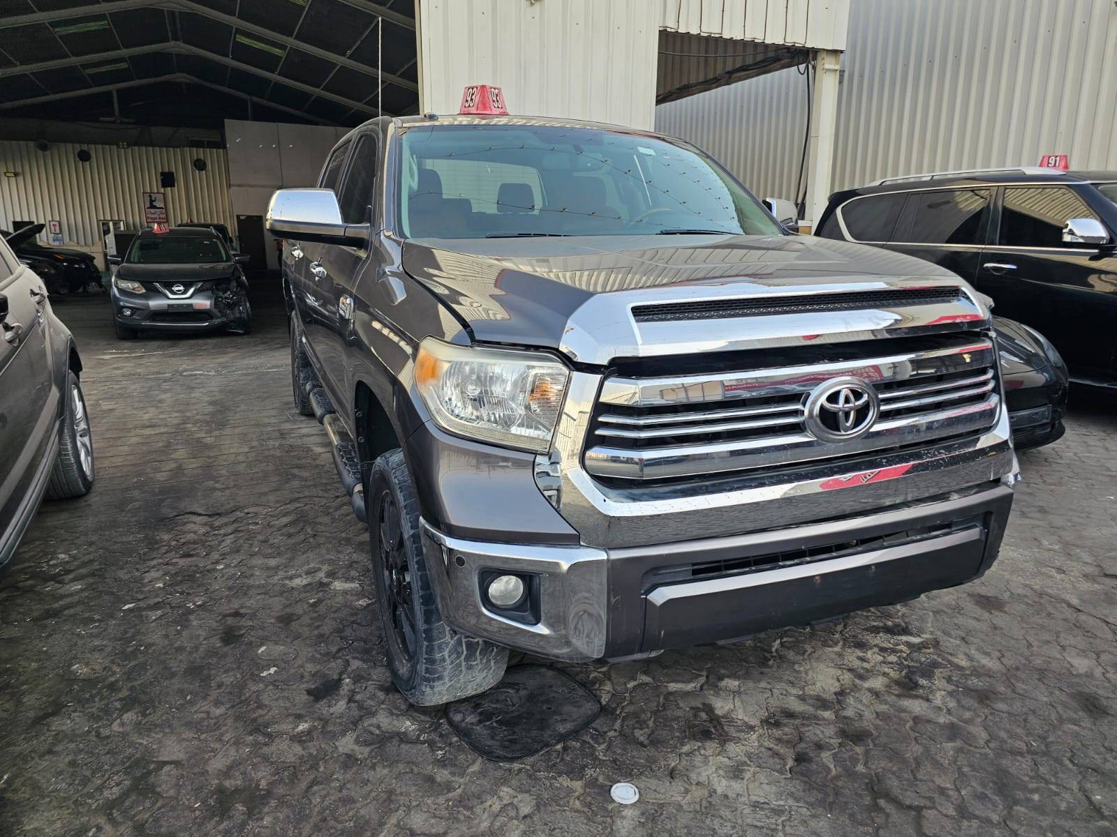 2017 TOYOTA TUNDRA — 121472 Miles — Lot HX615353 — Main - Marhaba Auctions Used Cars - Image 4