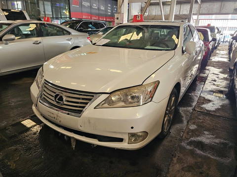 2011 LEXUS ES 350 at Marhaba Auctions