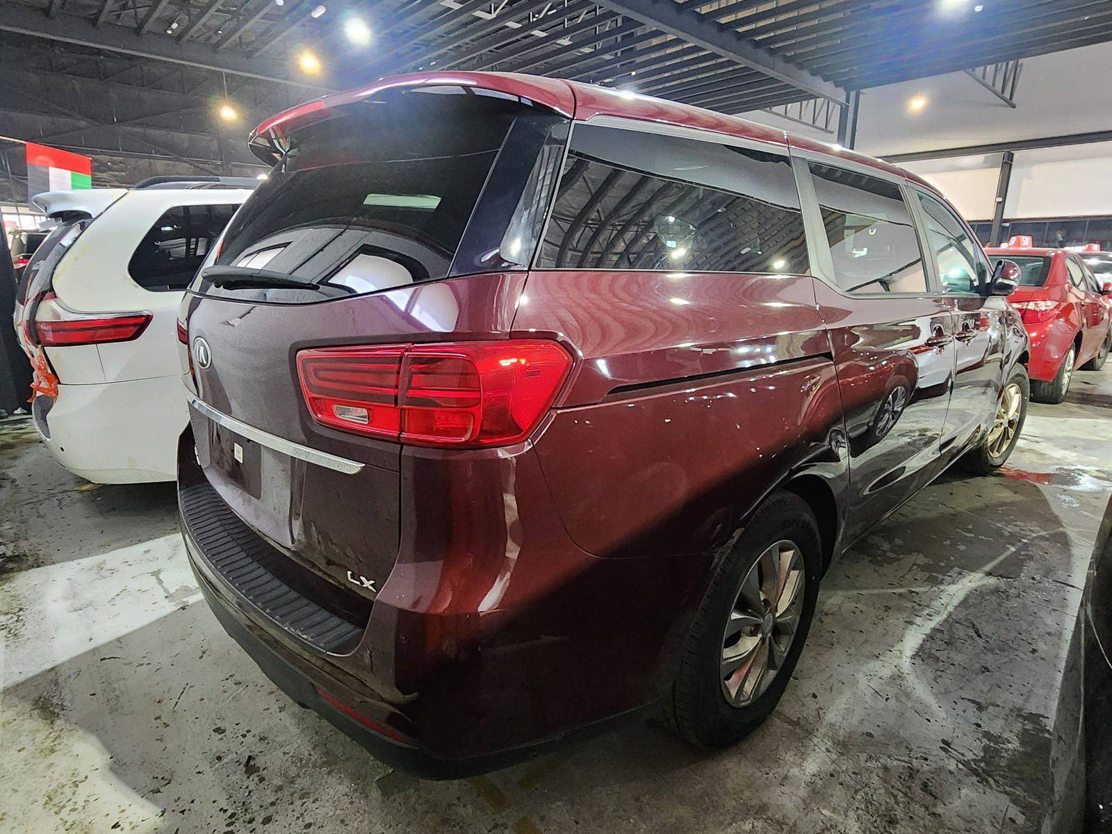 2019 KIA SEDONA — 72422 Miles — Lot 80479574 — Al Quoz - Marhaba Auctions Used Cars - Image 12
