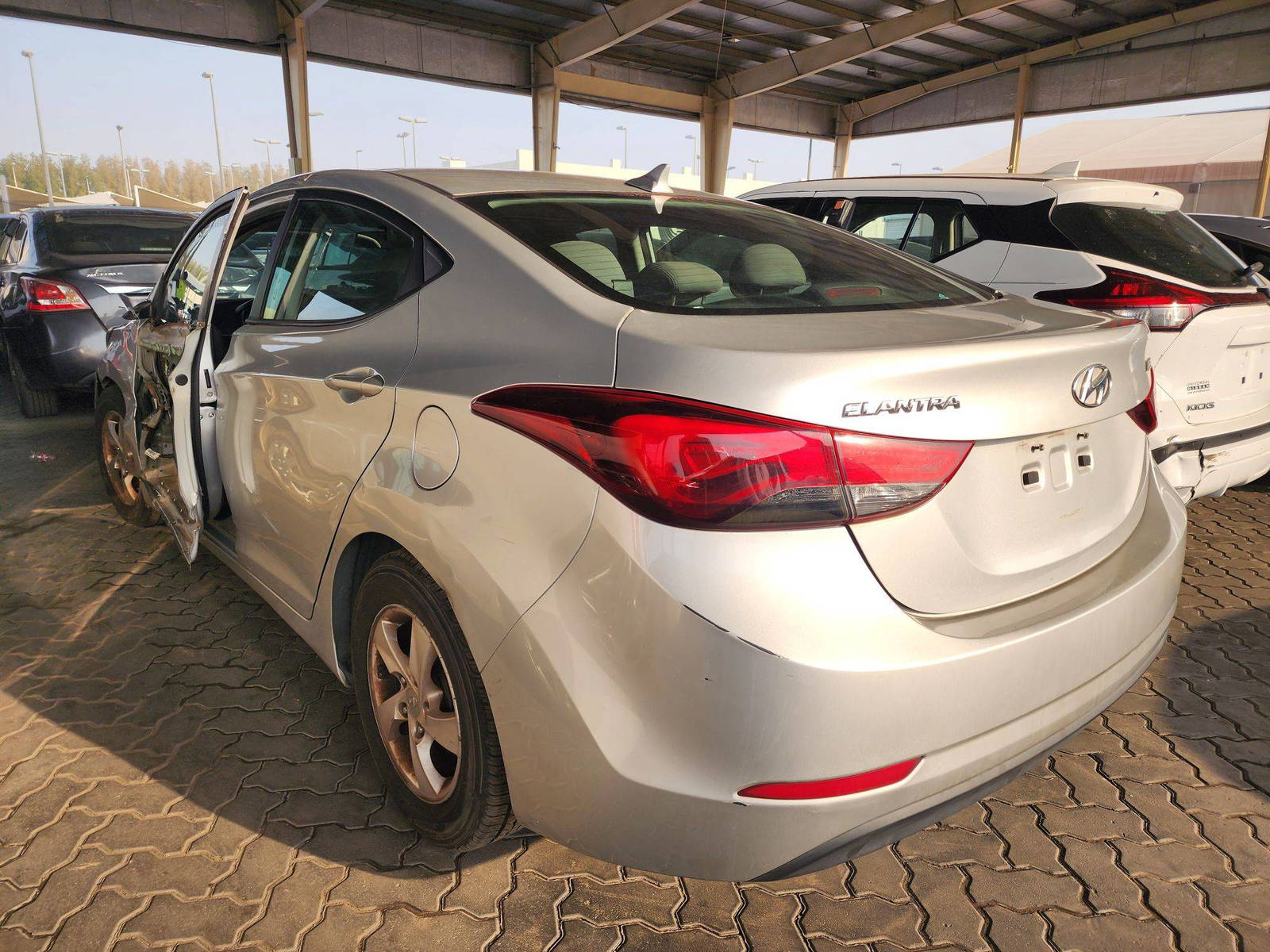 2015 HYUNDAI ELANTRA — 187736 Miles — Lot 40929404 — Souq - Marhaba Auctions Used Cars - Image 3