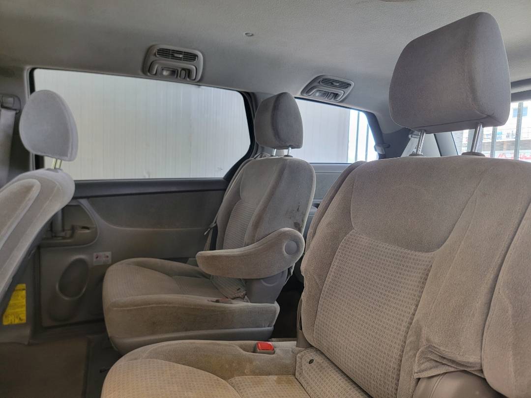 2010 TOYOTA SIENNA — 201758 Miles — Lot 38467545 — Main - Marhaba Auctions Used Cars - Image 6