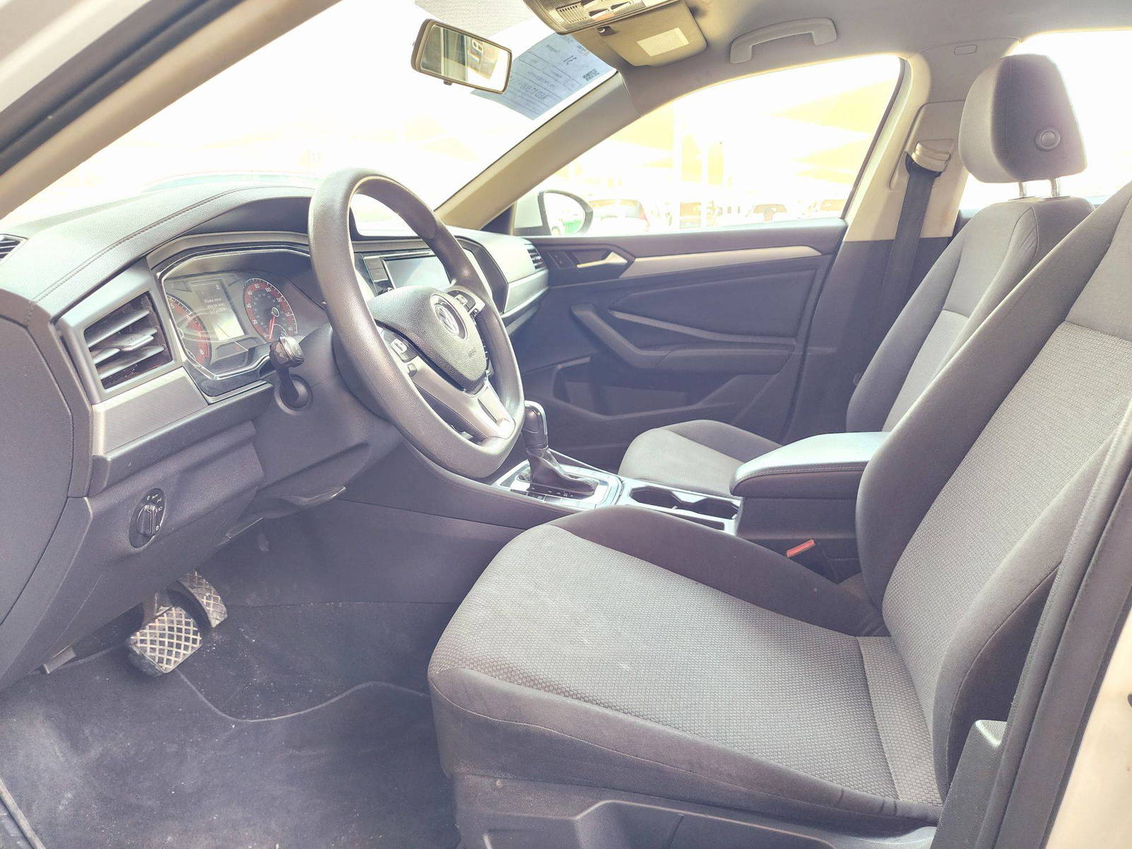 2019 VOLKSWAGEN JETTA — 71204 KM — Lot U3KM055014 — Souq - Marhaba Auctions Used Cars - Image 8