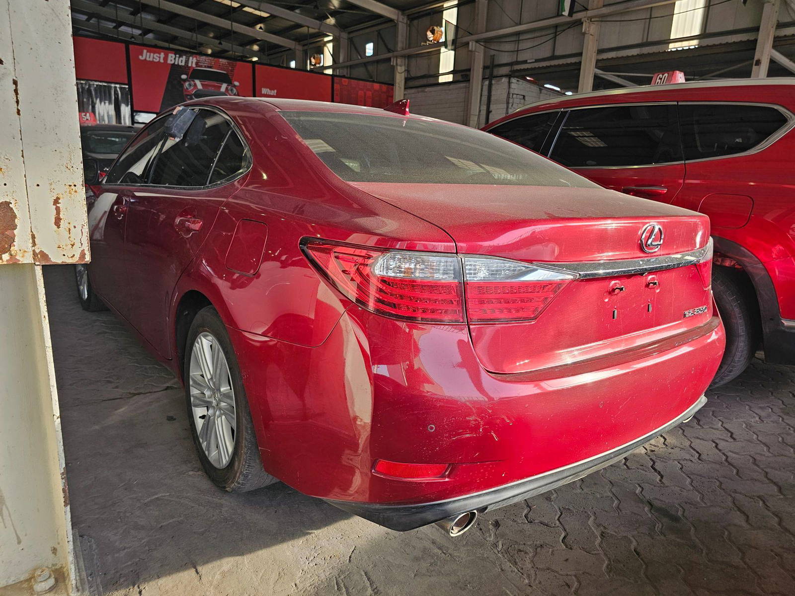 2015 LEXUS ES 350 — 179395 Miles — Lot 8F2206447 — Main - Marhaba Auctions Used Cars - Image 4