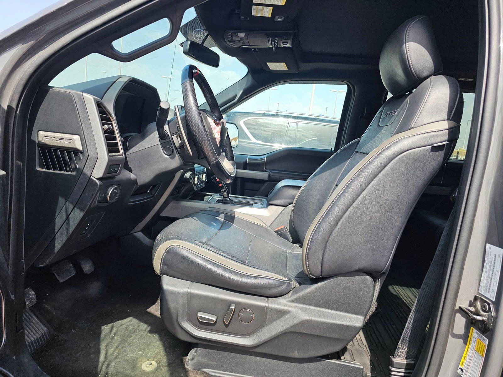 FORD F150 - Raptor 2018 - Marhaba Auction Used Cars - Image 9