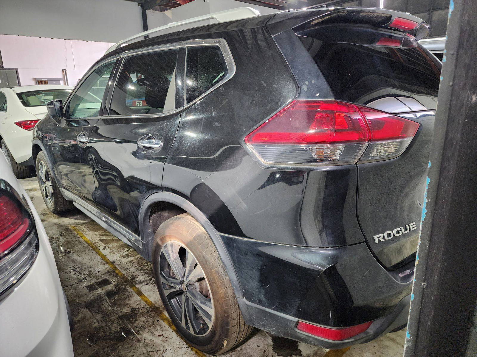 2018 NISSAN ROGUE — 151184 Miles — Lot 733970 — Al Quoz - Marhaba Auctions Used Cars - Image 4