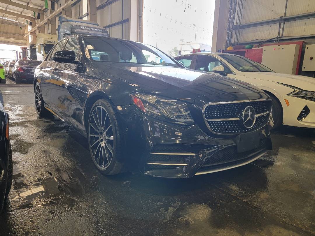2018 MERCEDES BENZ E 43 — 34474 KM — Lot B8JA456994 — Main - Marhaba Auctions Used Cars - Image 4