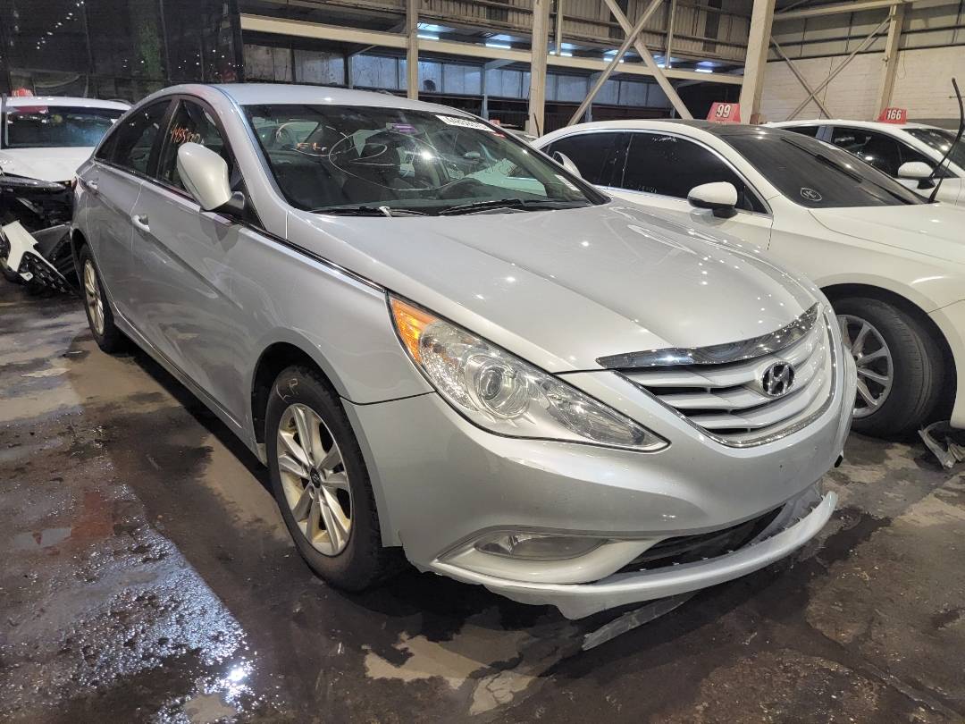 2013 HYUNDAI SONATA — 181646 Miles — Lot H740272 — Main - Marhaba Auctions Used Cars - Image 5