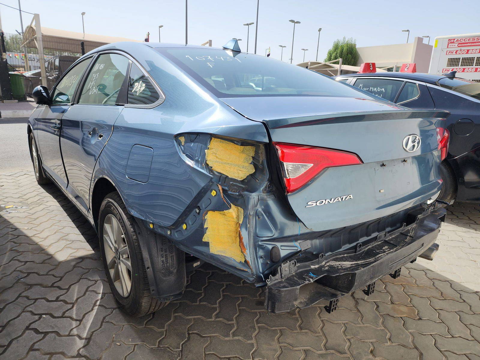 2015 HYUNDAI SONATA — 121982 Miles — Lot 107431 — Souq - Marhaba Auctions Used Cars - Image 3