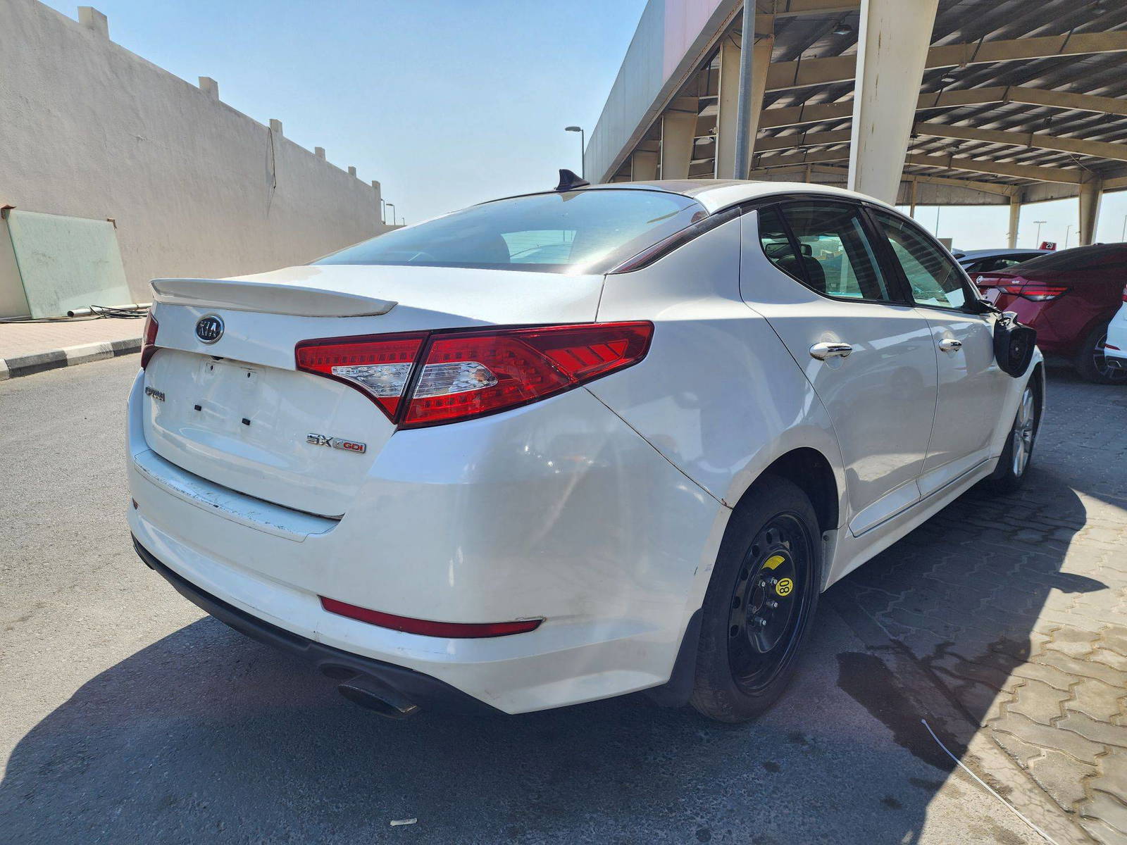 2011 KIA OPTIMA — 162720 Miles — Lot 61252224 — Souq - Marhaba Auctions Used Cars - Image 3