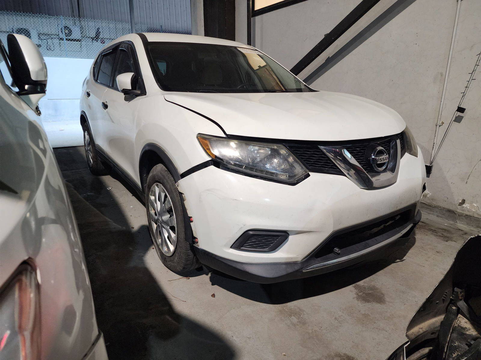2016 NISSAN ROGUE — 190017 Miles — Lot 70739275 — Al Quoz - Marhaba Auctions Used Cars - Image 3