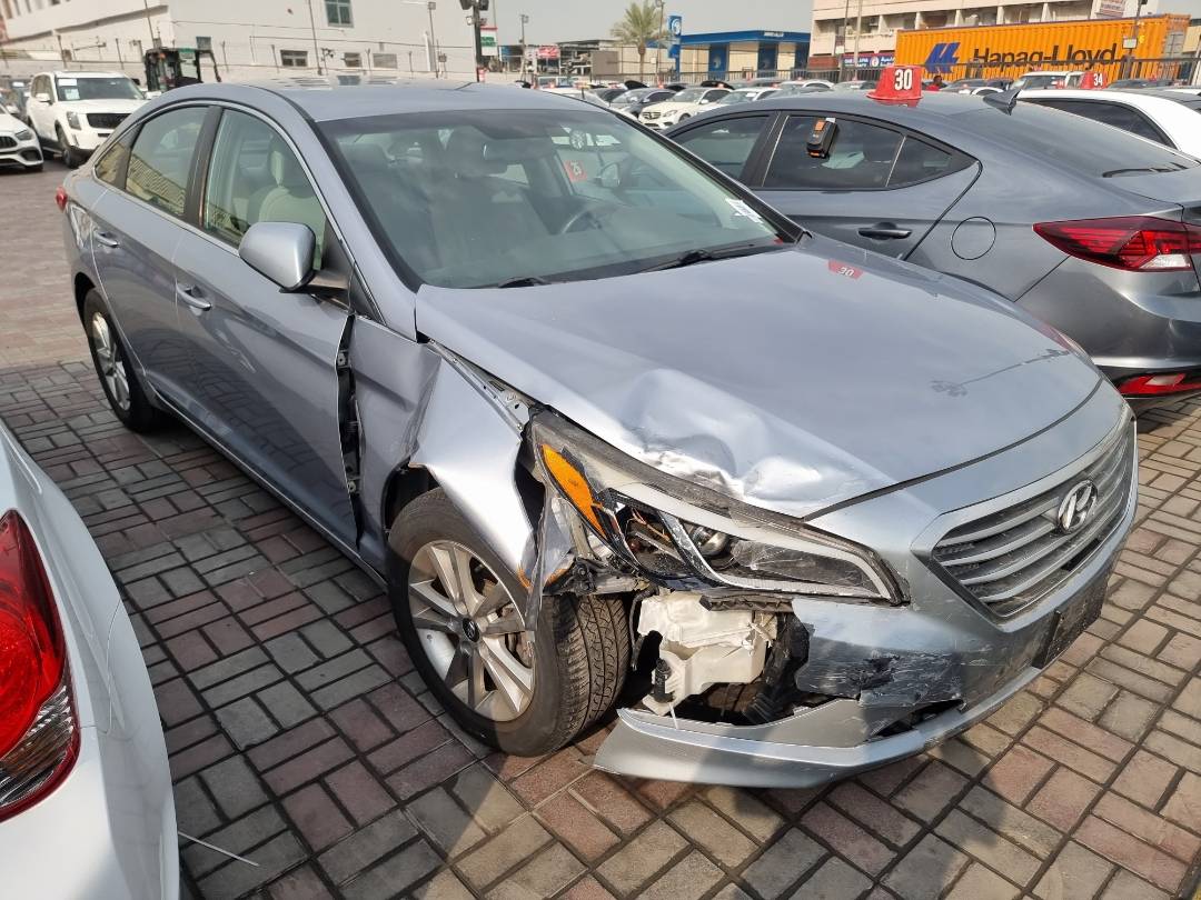 2016 HYUNDAI SONATA — 130429 Miles — Lot 334395 — Ind. 12 - Marhaba Auctions Used Cars - Image 4