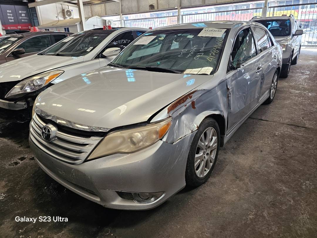 2011 TOYOTA AVALON — 224904 Miles — Lot U440364 — Main - Marhaba Auctions Used Cars - Image 5