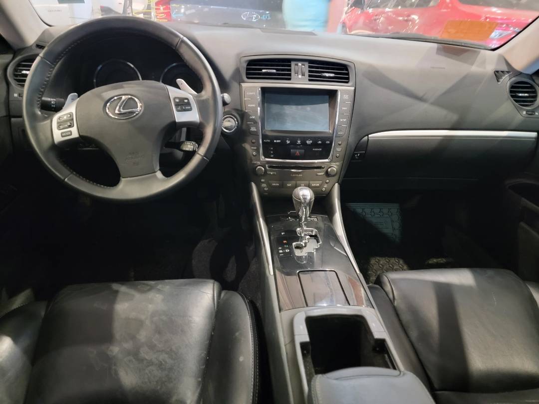 2012 LEXUS IS 250 — 208822 KM — Lot 95738 — Main - Marhaba Auctions Used Cars - Image 8