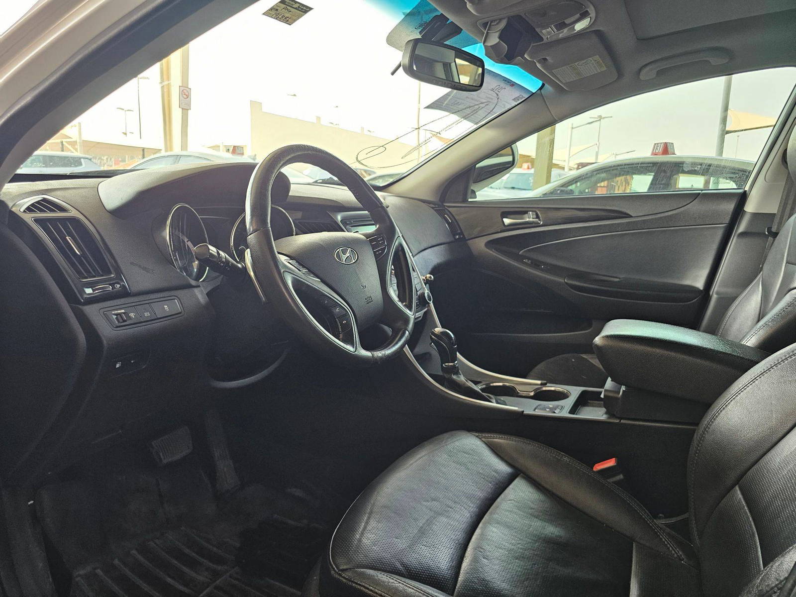 2013 HYUNDAI SONATA — 196886 KM — Lot 45707125 — Souq - Marhaba Auctions Used Cars - Image 9