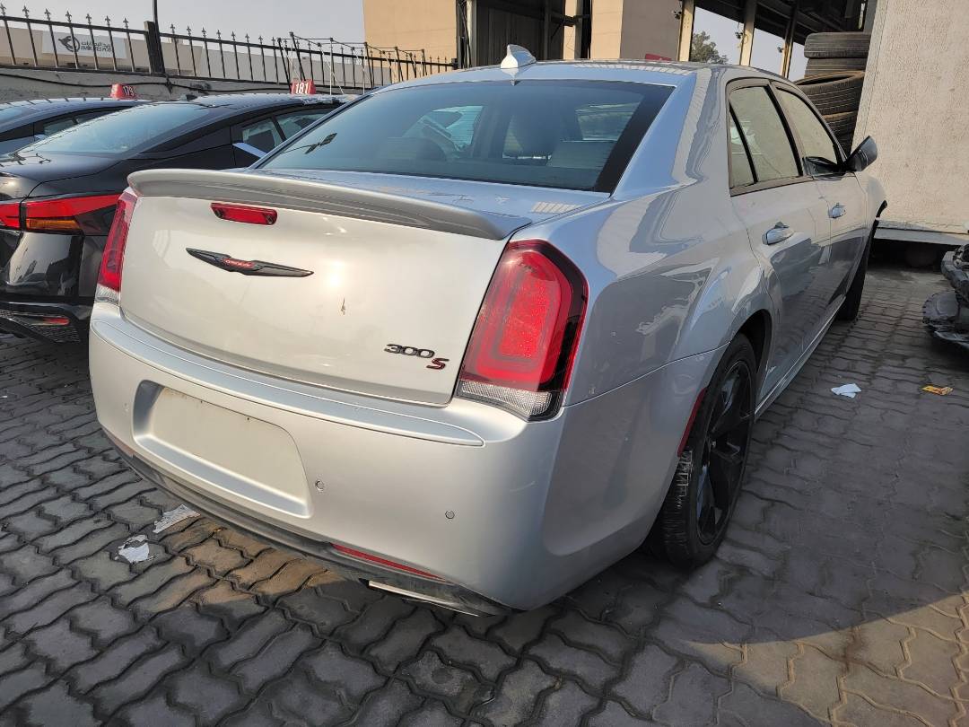 2022 CHRYSLER 300 — 56293 KM — Lot 270757 — Main - Marhaba Auctions Used Cars - Image 4