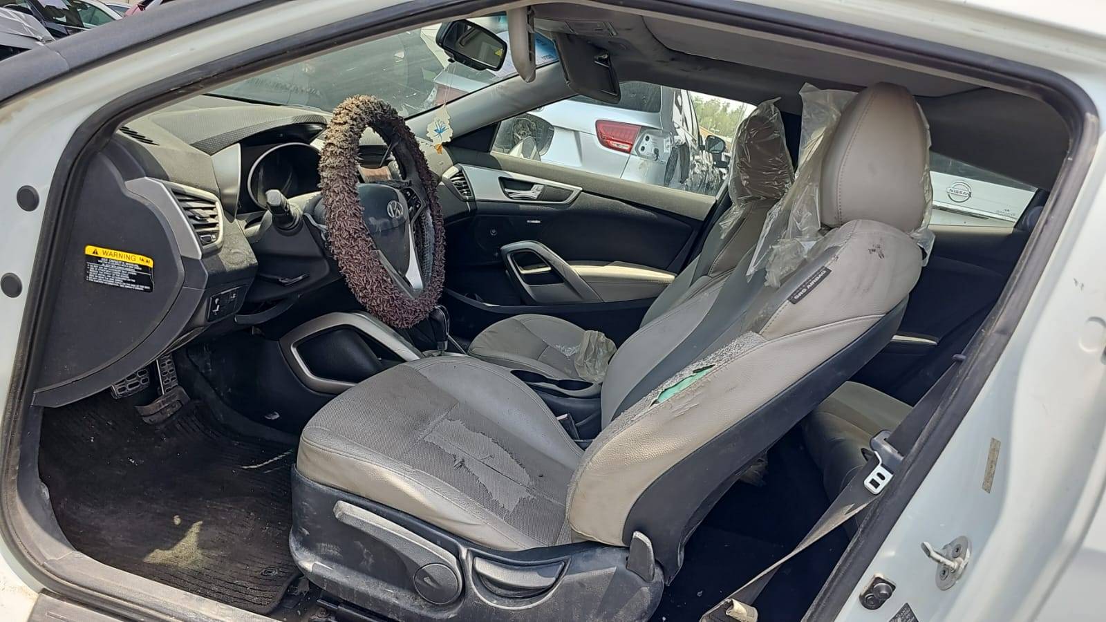 2013 HYUNDAI VELOSTER — 225526 Miles — Lot DU095984 — Souq - Marhaba Auctions Used Cars - Image 10