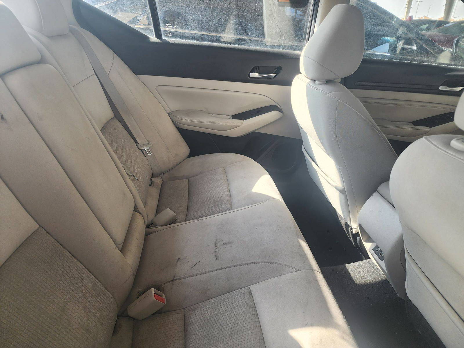 2019 NISSAN ALTIMA — 158389 Miles — Lot 64905583 - Marhaba Auctions Used Cars - Image 10
