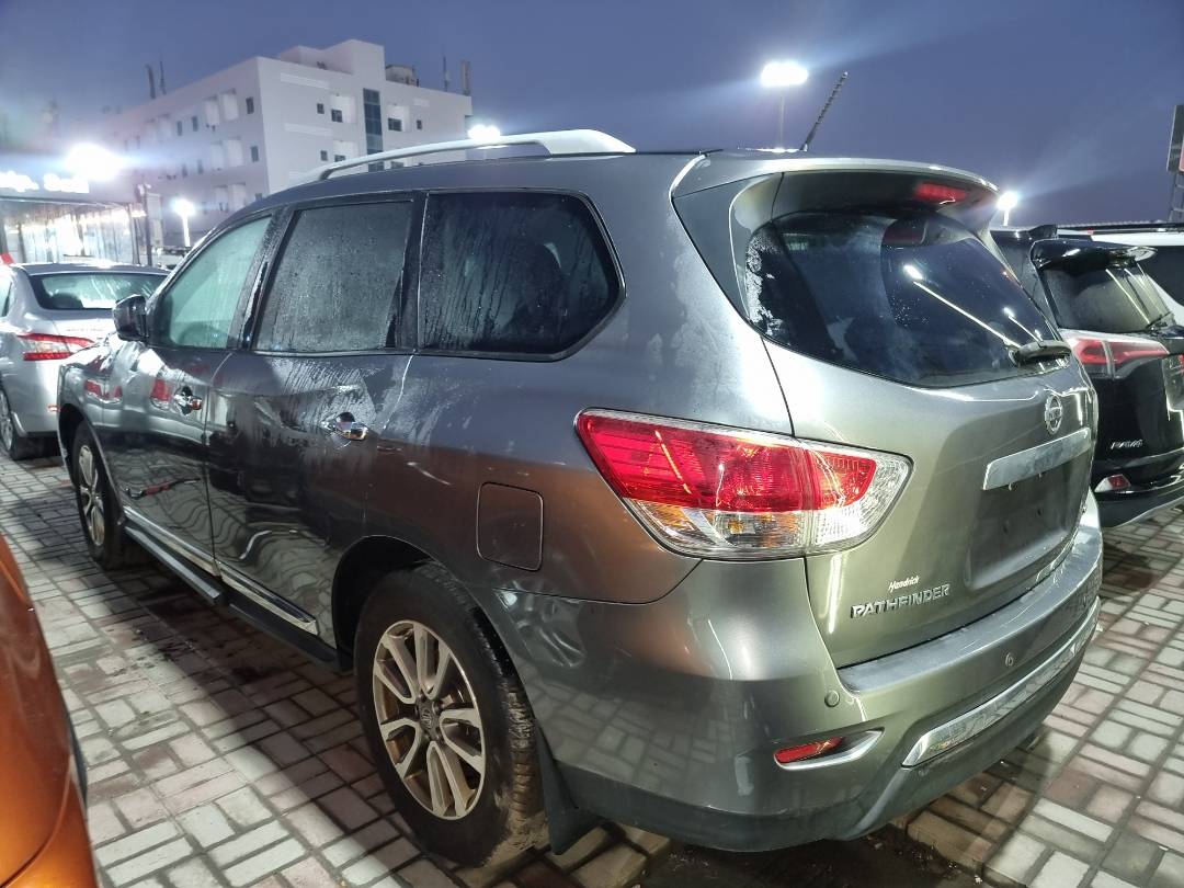 2016 NISSAN PATHFINDER — 178308 Miles — Lot 215487 — Ind. 12 - Marhaba Auctions Used Cars - Image 4