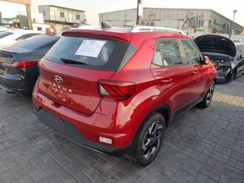 HYUNDAI VENUE SE