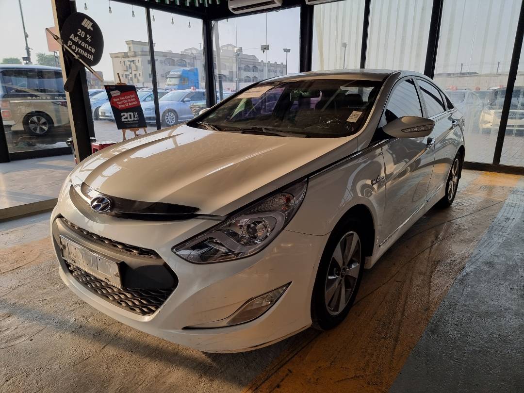 2012 HYUNDAI SONATA — 237200 KM — Lot 014975 — Main - Marhaba Auctions Used Cars - Image 3