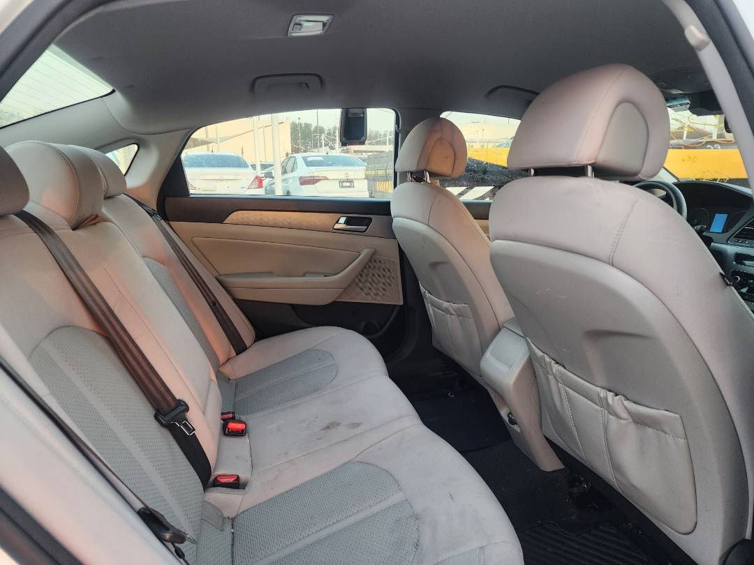 2015 HYUNDAI SONATA — 131753 Miles — Lot 209254 — Souq - Marhaba Auctions Used Cars - Image 4