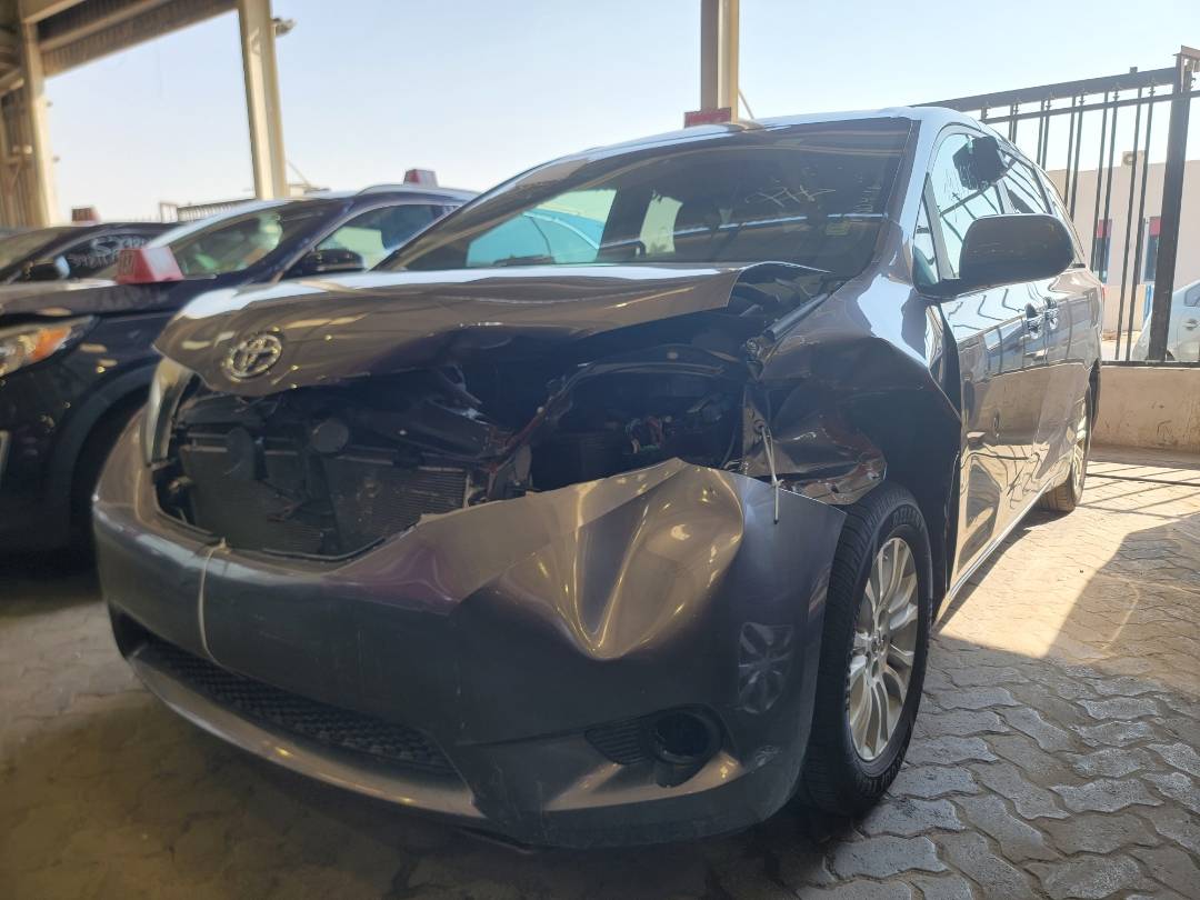 2015 TOYOTA SIENNA — 143180 Miles — Lot 613042 — Main - Marhaba Auctions Used Cars - Image 5